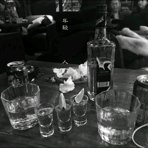 黄片看美女洗澡视频
